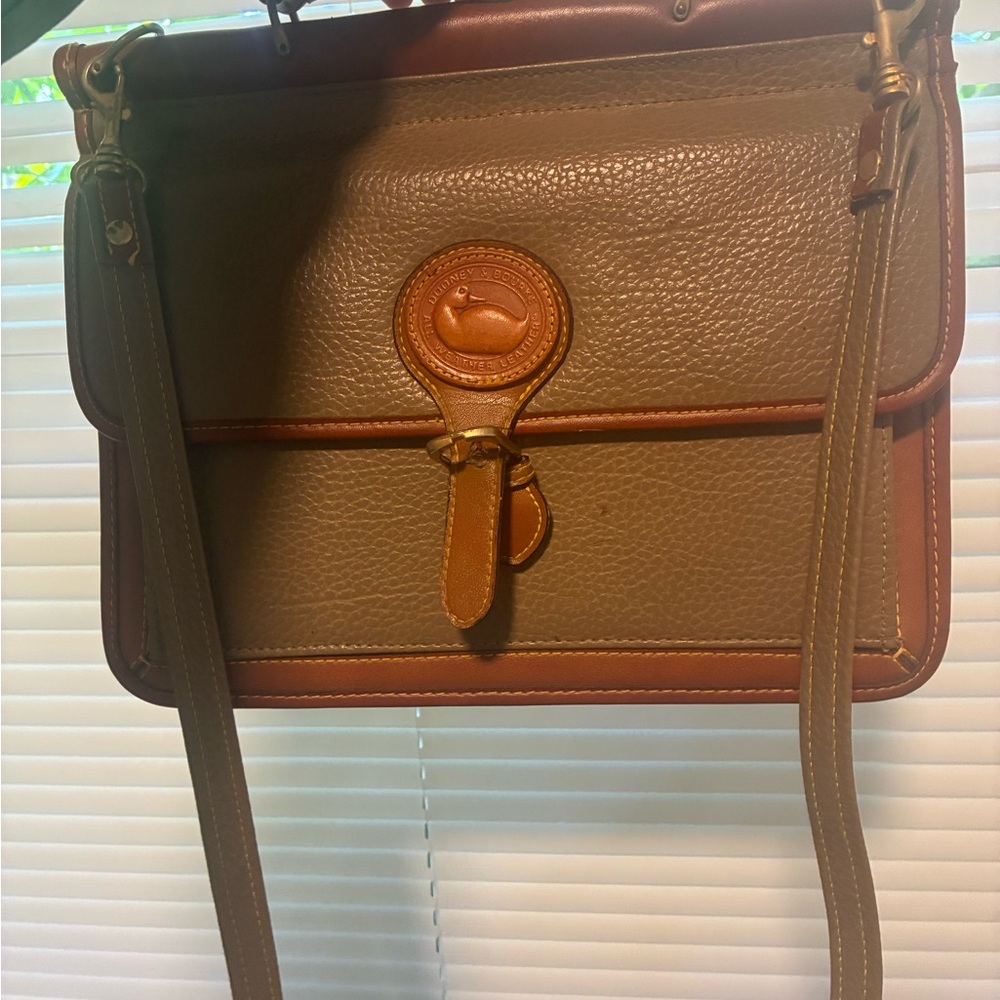 Vintage Dooney & Bourke USA Tan Brown All Weather Leather Brief Crossbody Bag